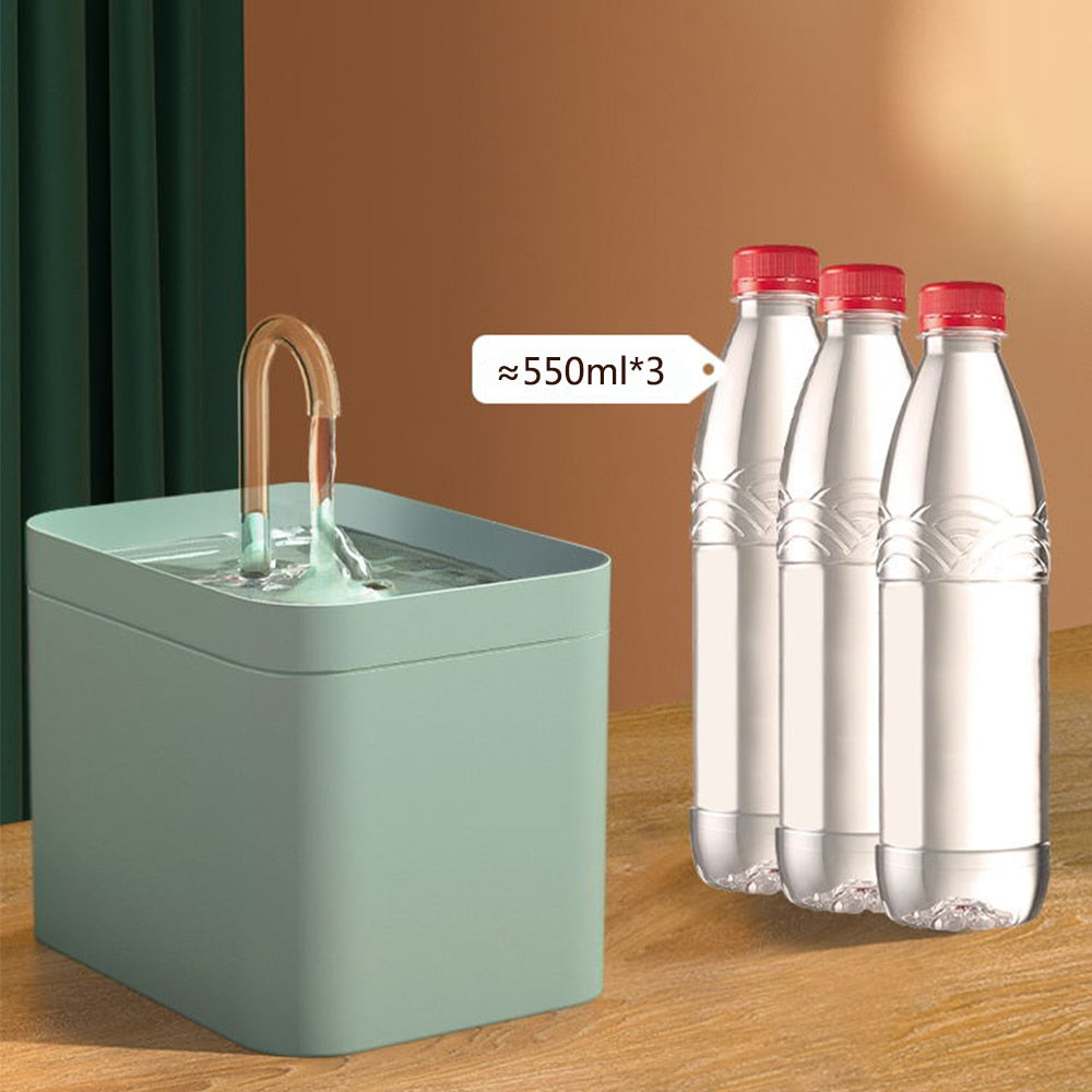 Fuente de agua automática para perros y gatos de interior 