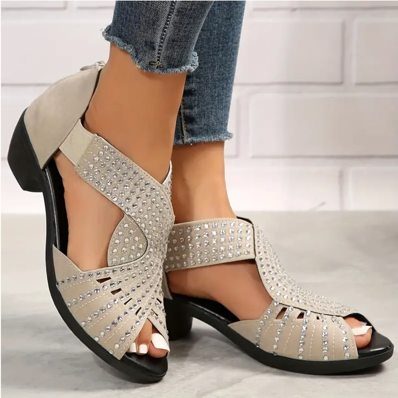 🔥Last Day Promotion 70% OFF🔥 Orthopedic Low Heel Cut-Out Sandals